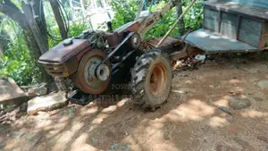 Kubota K700 1999 Tractor (Used)