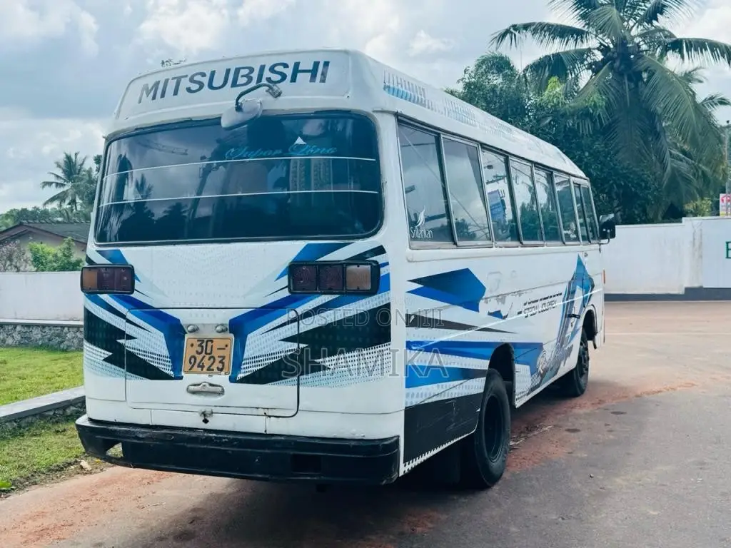 Mitsubishi Rosa 1980 Bus (Used)