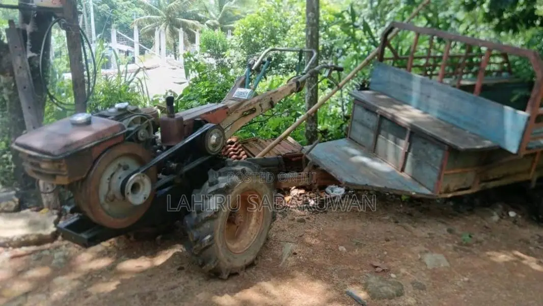 Kubota K700 1999 Tractor (Used)