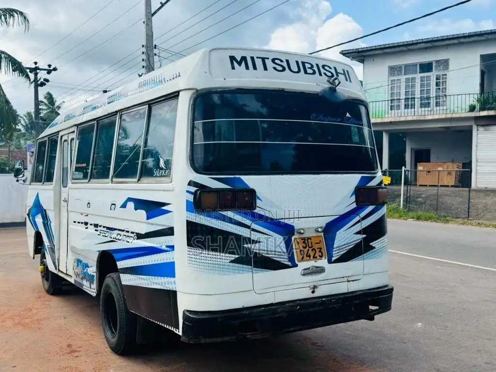 Mitsubishi Rosa 1980 Bus (Used)