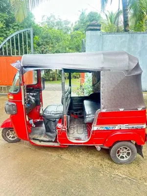 Bajaj 4 Stroke 2015 Three Wheel (Used)
