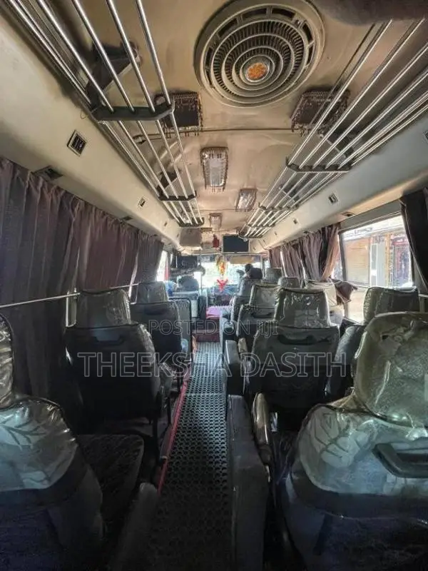 Mitsubishi Baby Rosa 1992 Bus (Used)