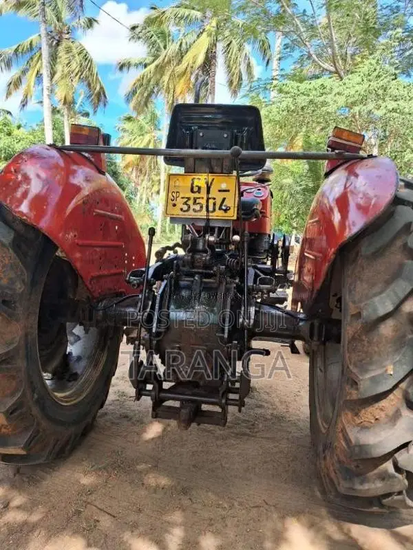 Massey-Ferguson 240 MF 1988 Tractor (Used)