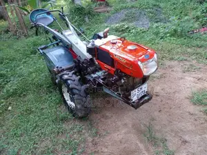 Kubota RT 140 Peragan 2014 Tractor (Used)