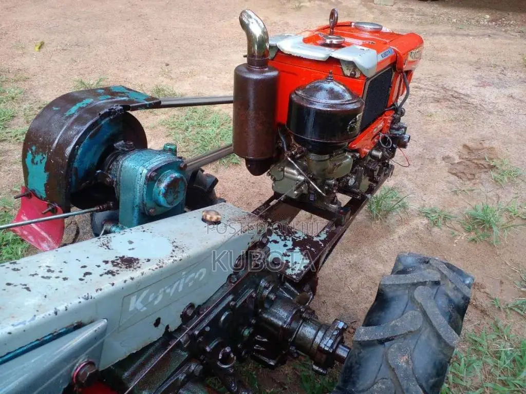 Kubota RT 140 Peragan 2014 Tractor (Used)