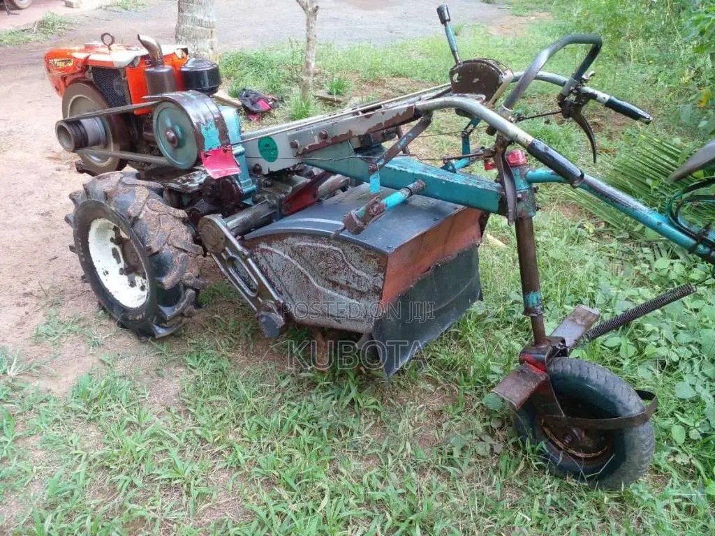 Kubota RT 140 Peragan 2014 Tractor (Used)