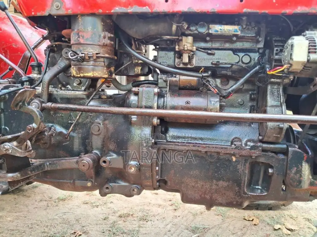 Massey-Ferguson 240 MF 1988 Tractor (Used)