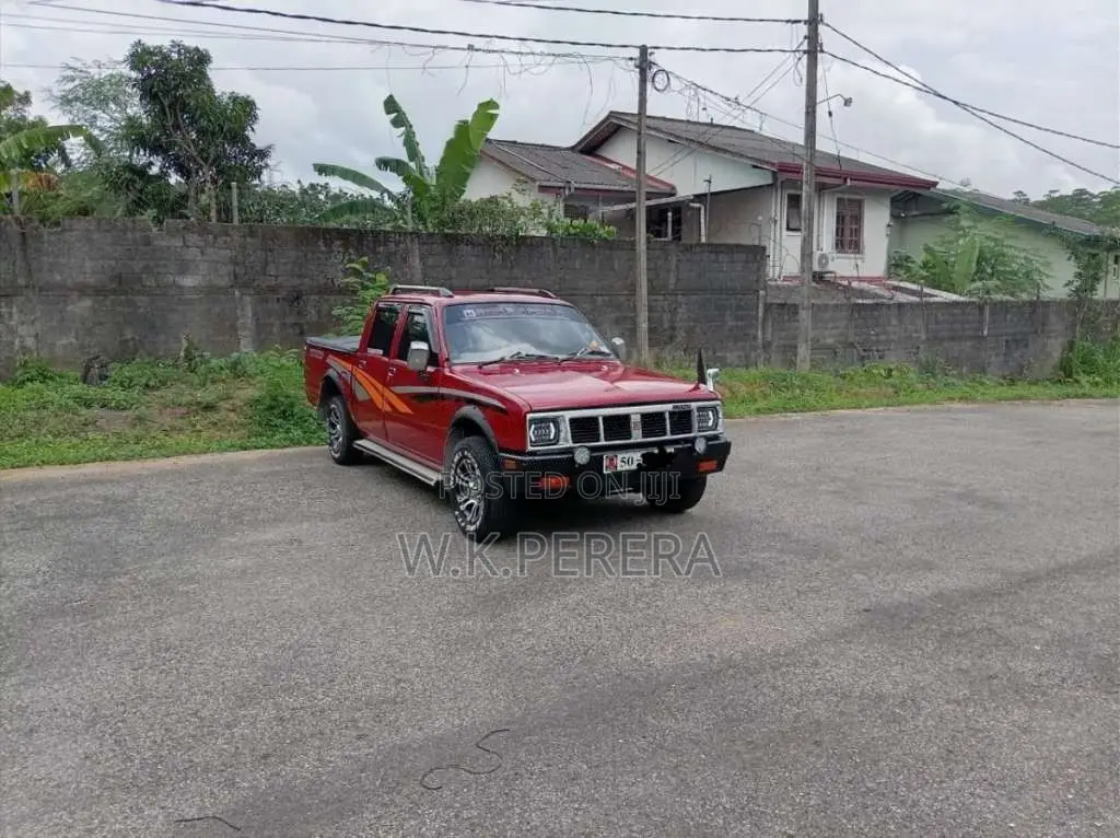 Isuzu Double Cab 1986 Pickup (Used)