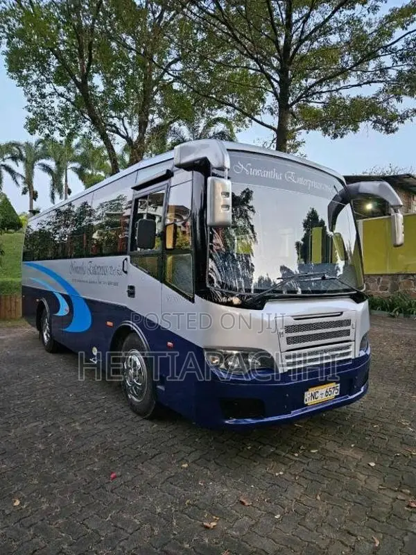 Ashok-Leyland Leyland 2016 Bus (Used)