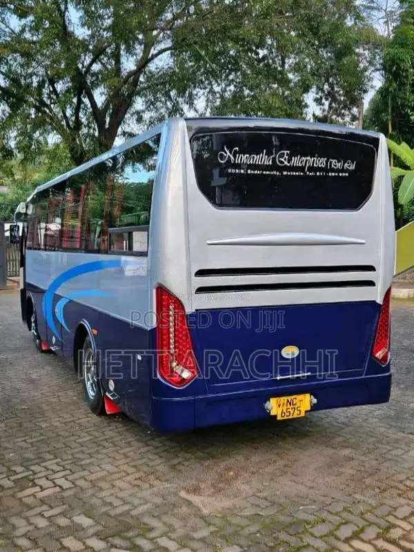 Ashok-Leyland Leyland 2016 Bus (Used)