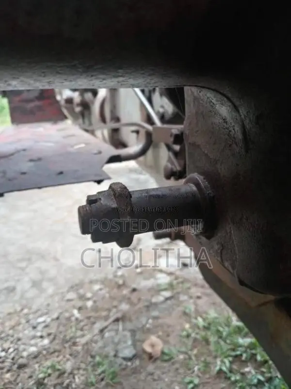 Massey-Ferguson 135 DL 1980 Tractor (Used)