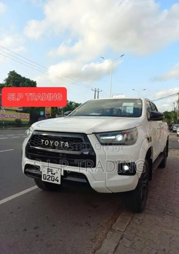 Toyota Hilux Z GR SPORT 2023 Pickup (Used)