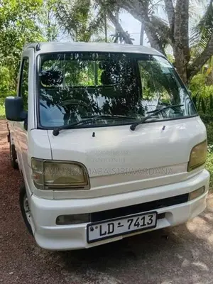 Daihatsu Hijet 2002 Lorry (Used)