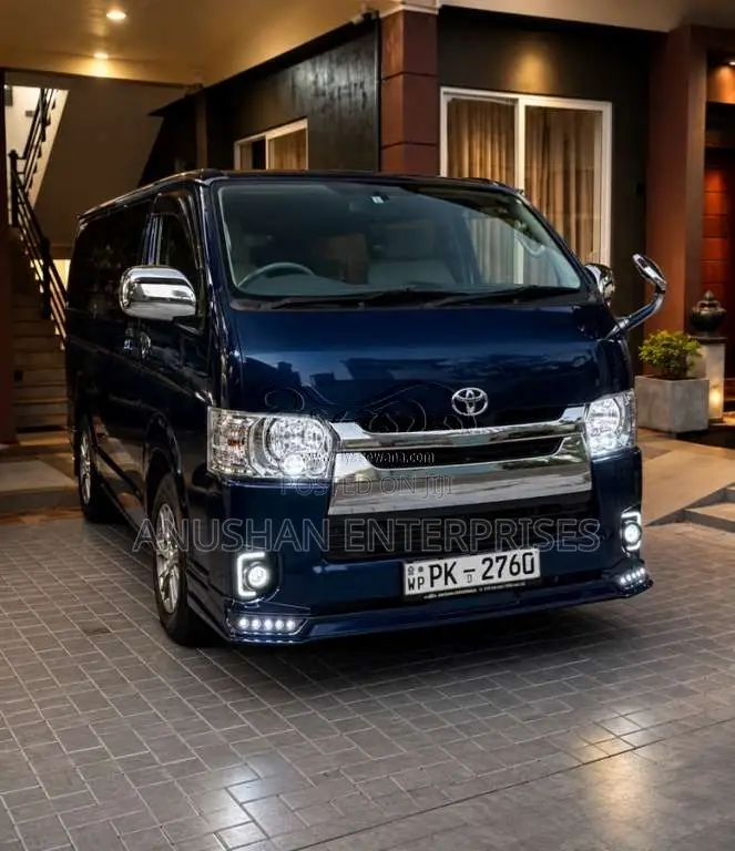 Toyota KDH 201 2017 Van (Used)