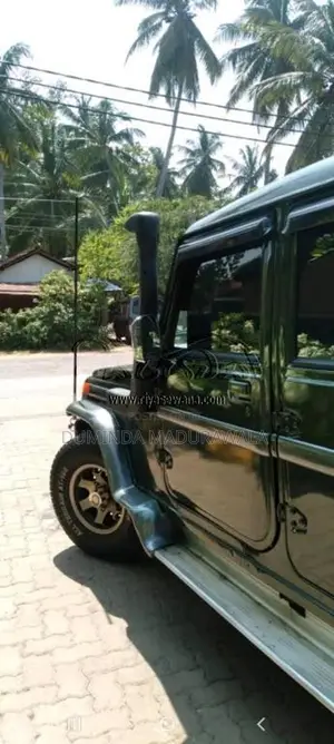 Mahindra Bolero LX Jeep 2005 Pickup (Used)