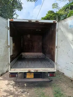 Isuzu NHR 69E 2004 Lorry (Used)