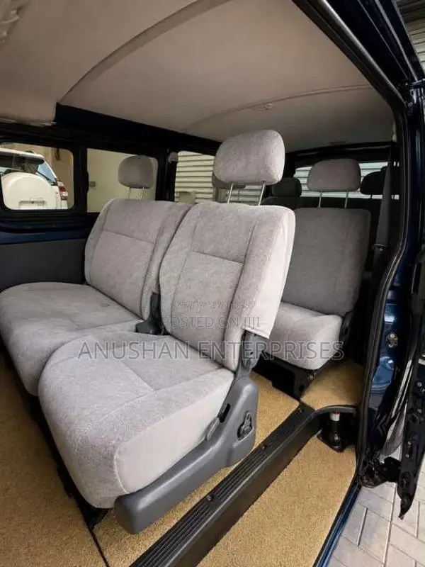 Toyota KDH 201 2017 Van (Used)