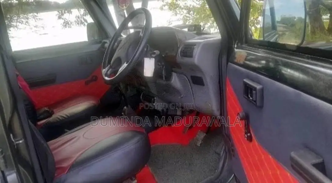 Mahindra Bolero LX Jeep 2005 Pickup (Used)