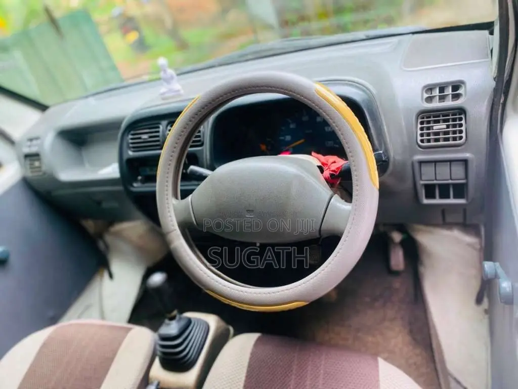 Suzuki Carry 2000 Lorry (Used)