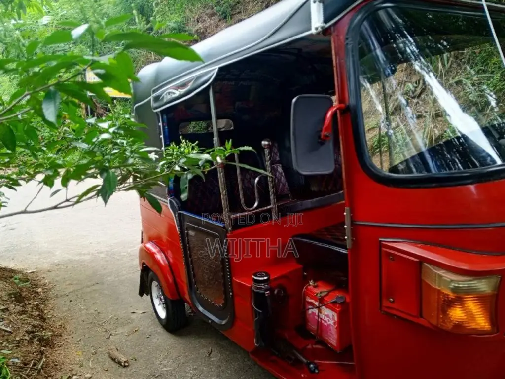 Bajaj RE 2010 Three Wheel (Used)