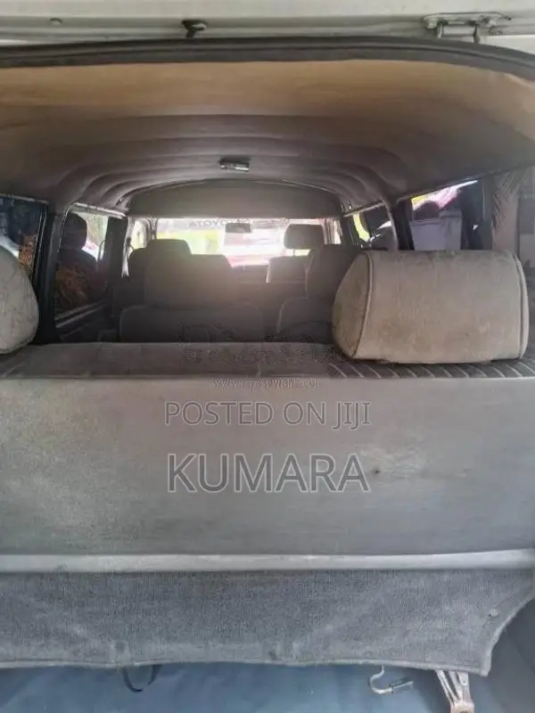 Toyota Dolphin 1994 Van (Used)