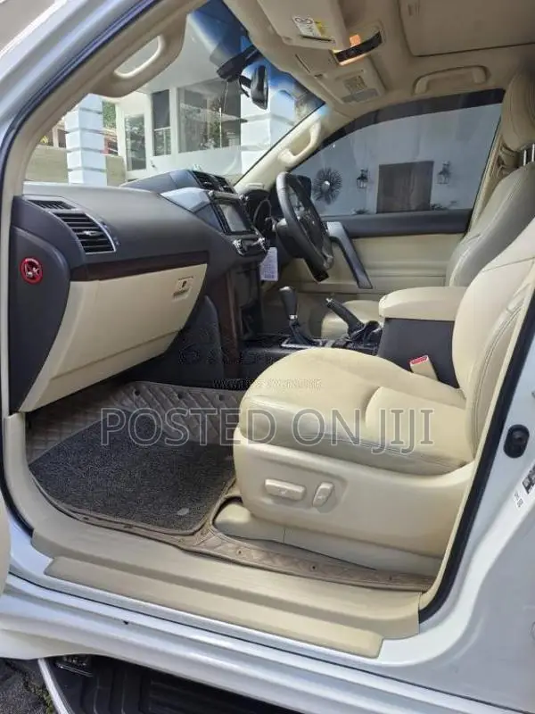 Toyota LAND CRUISER PRADO 150 TX 6FORWARD 2015 SUV (Used)