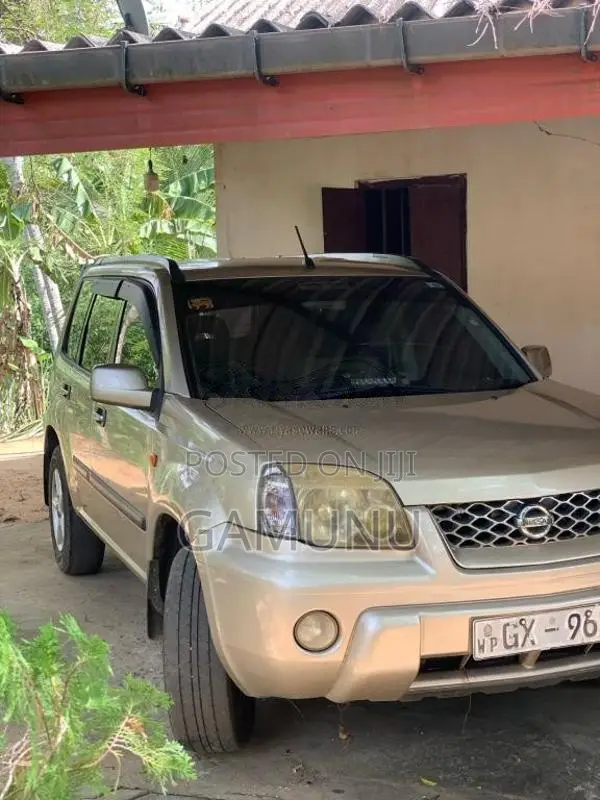 Nissan X-trail 2002 SUV (Used)