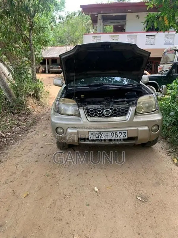 Nissan X-trail 2002 SUV (Used)