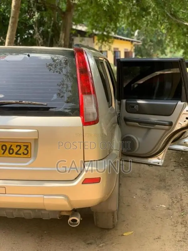 Nissan X-trail 2002 SUV (Used)