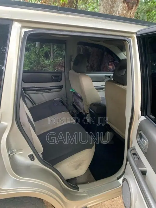 Nissan X-trail 2002 SUV (Used)