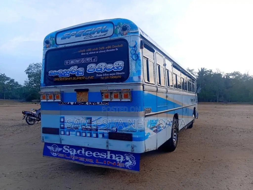 Ashok-Leyland Viking 2004 Bus (Used)