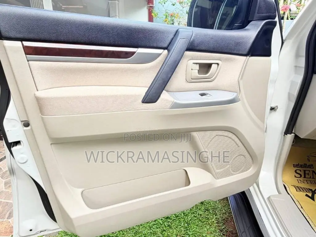 Mitsubishi Montero 2013 SUV (Used)