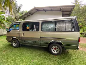 Nissan Caravan 1999 Van (Used)