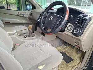 Micro Kyron 2008 SUV (Used)