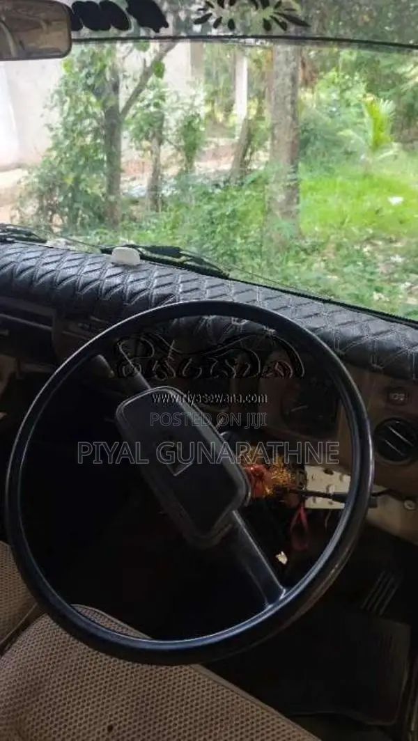 Mitsubishi Delica T120 1975 Van (Used)