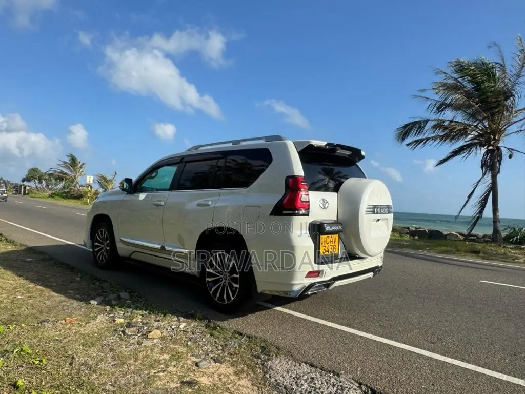 Toyota Land Cruiser Prado 2017 SUV (Used)