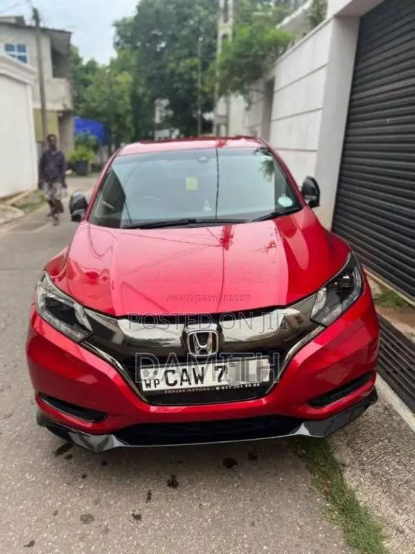 Honda Vezel RS 2017 SUV (Used)