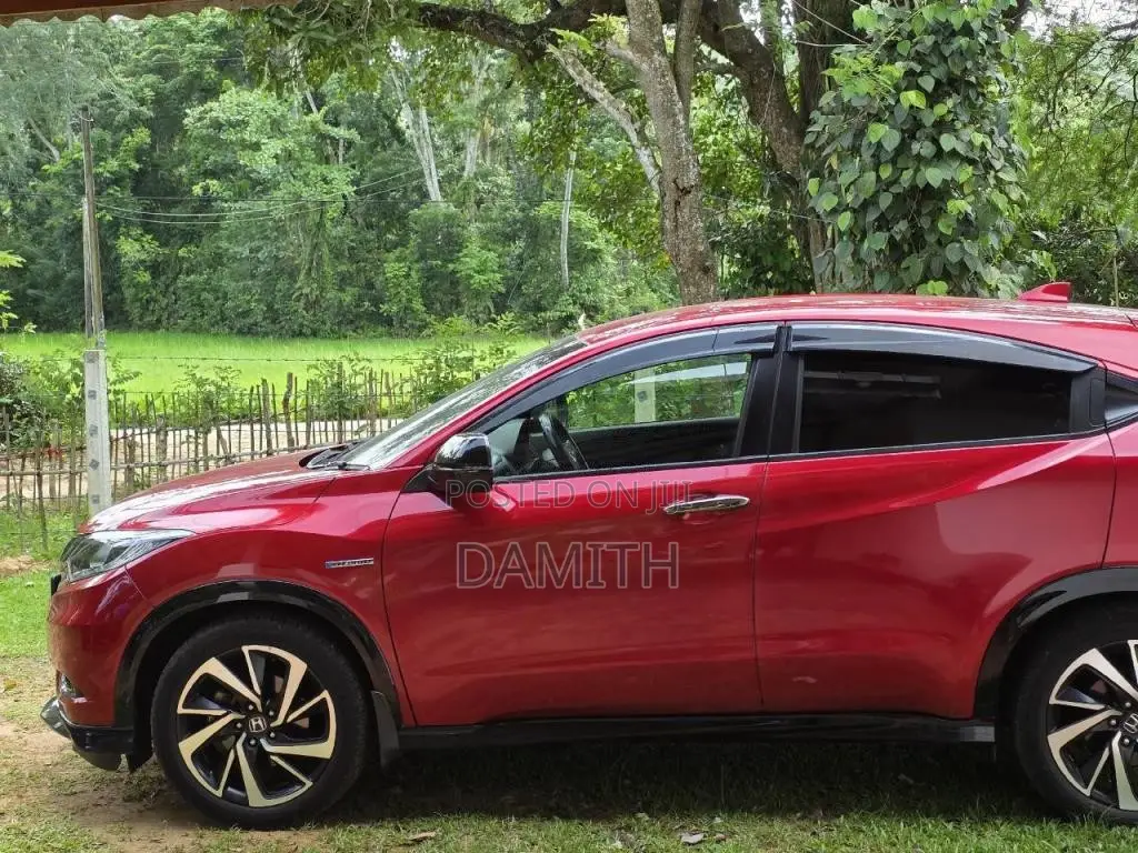 Honda Vezel RS 2017 SUV (Used)