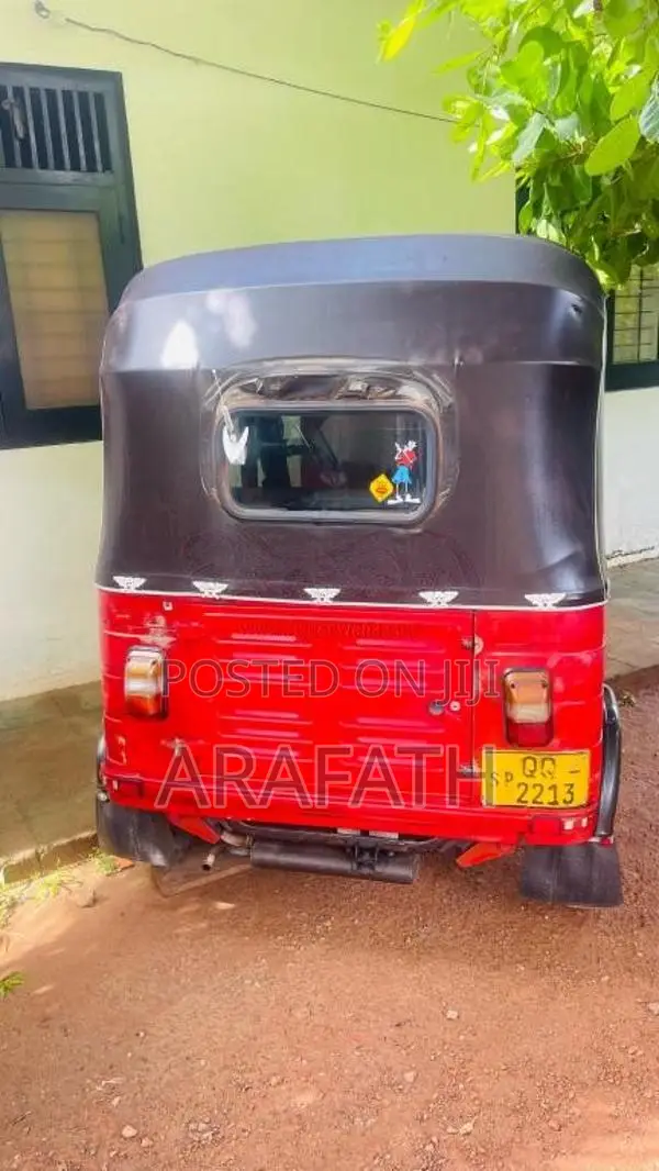 Bajaj 4 Stroke 2008 Three Wheel (Used)