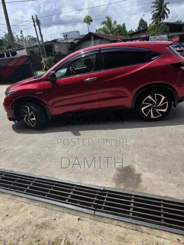 Honda Vezel RS 2017 SUV (Used)