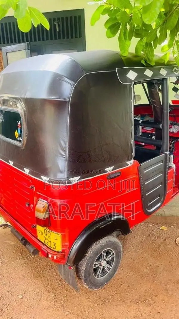 Bajaj 4 Stroke 2008 Three Wheel (Used)