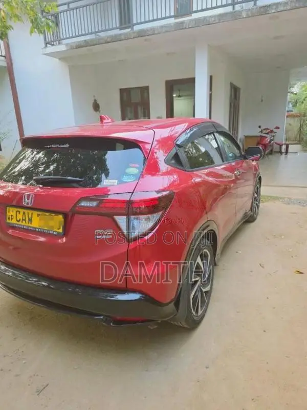 Honda Vezel RS 2017 SUV (Used)