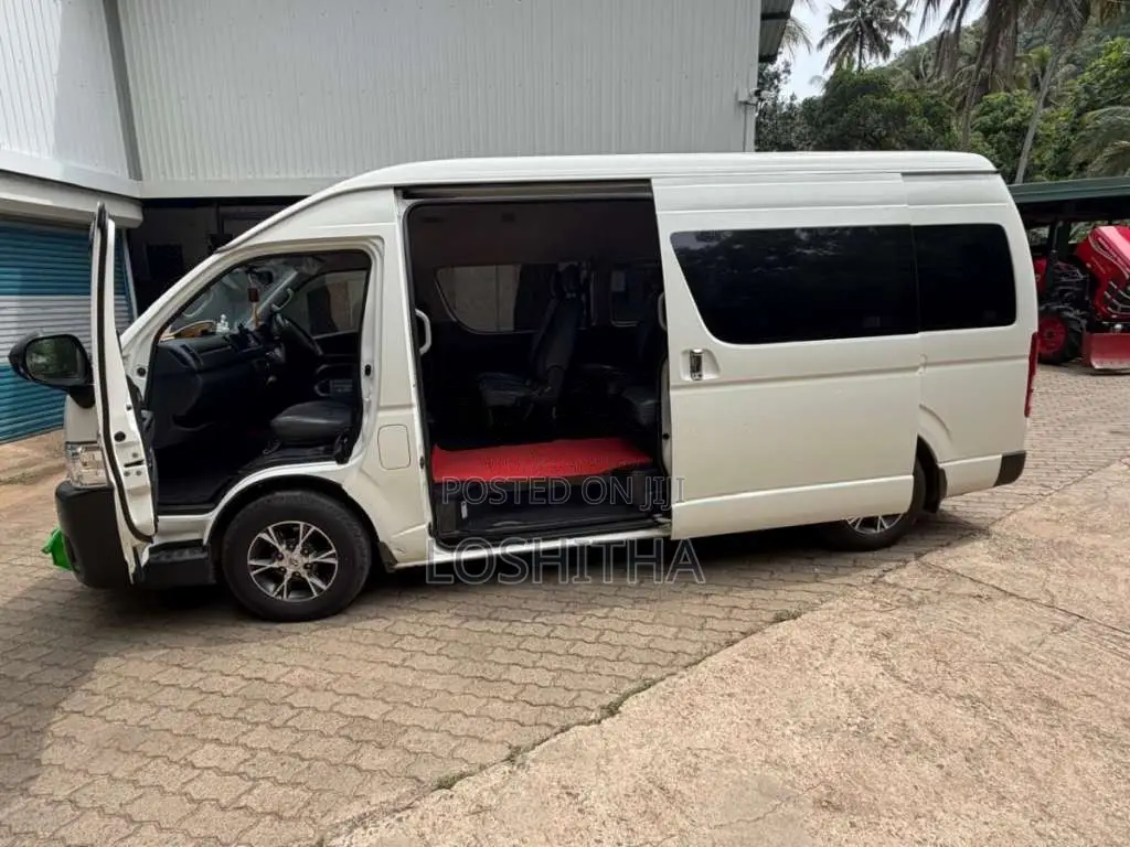 Toyota HIACE High Roof 2017 Van (Used)