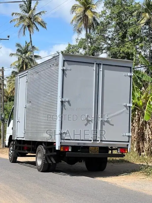 Isuzu ELF 2006 Lorry (Used)
