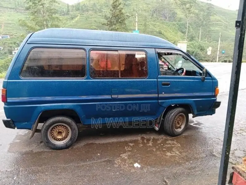 Toyota CM36 1988 Van (Used)