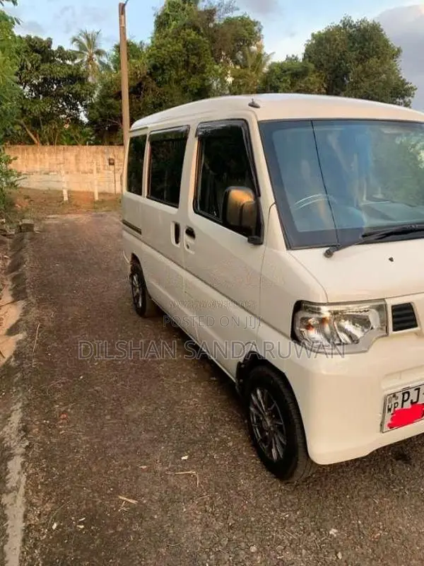 Nissan Clipper 2013 Van (Used)
