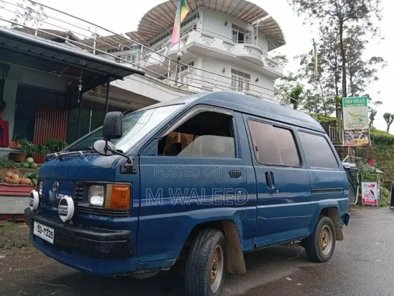 Toyota CM36 1988 Van (Used)