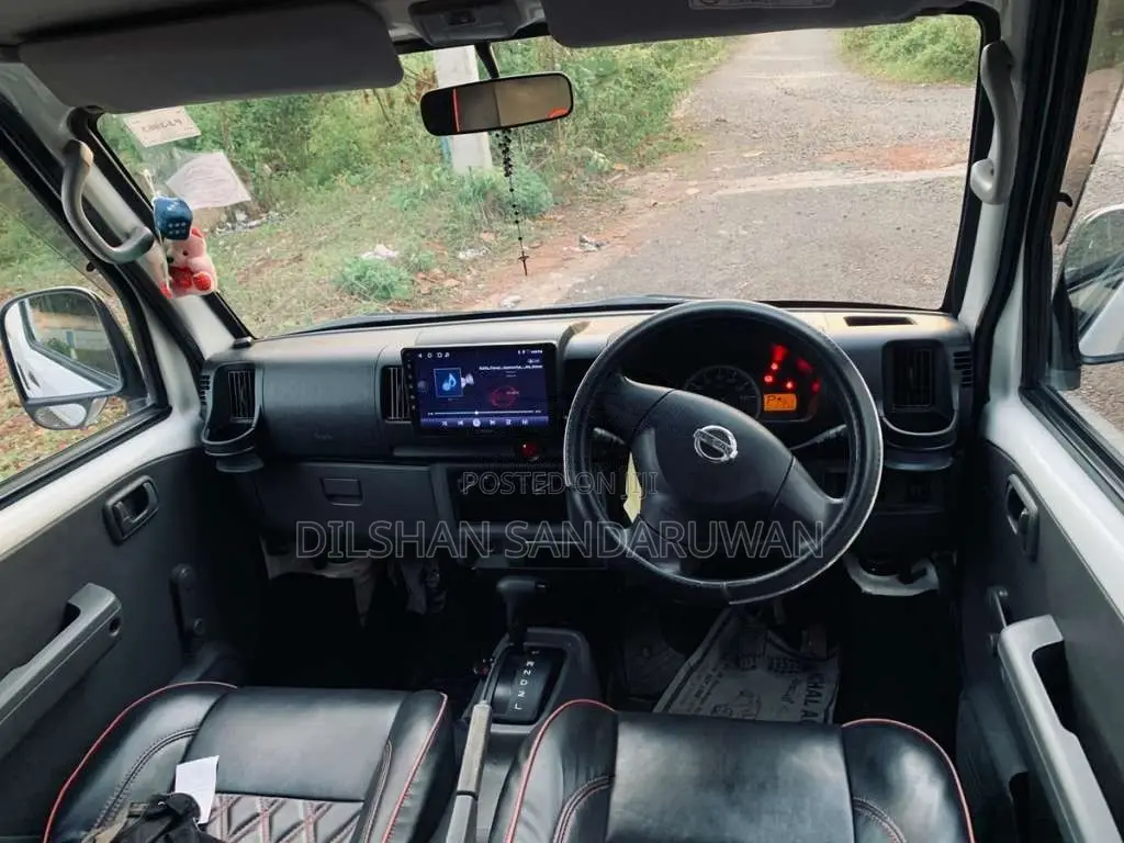 Nissan Clipper 2013 Van (Used)