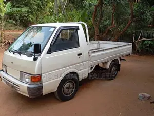 Nissan Vanette 1994 Lorry (Used)