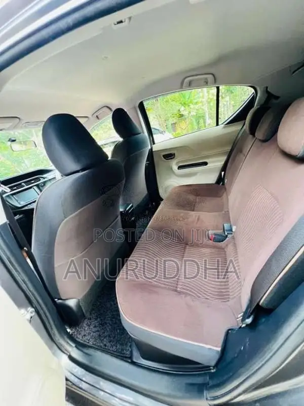 Toyota Aqua 2014 Car (Used)